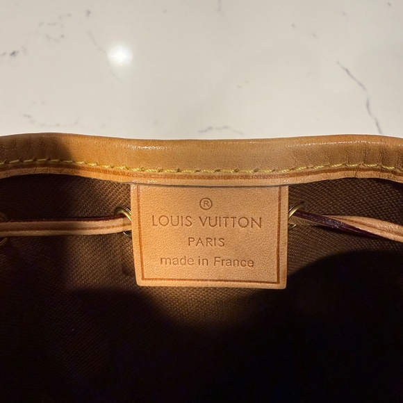 Louis Vuitton Nano Noé - Picture 4 of 5